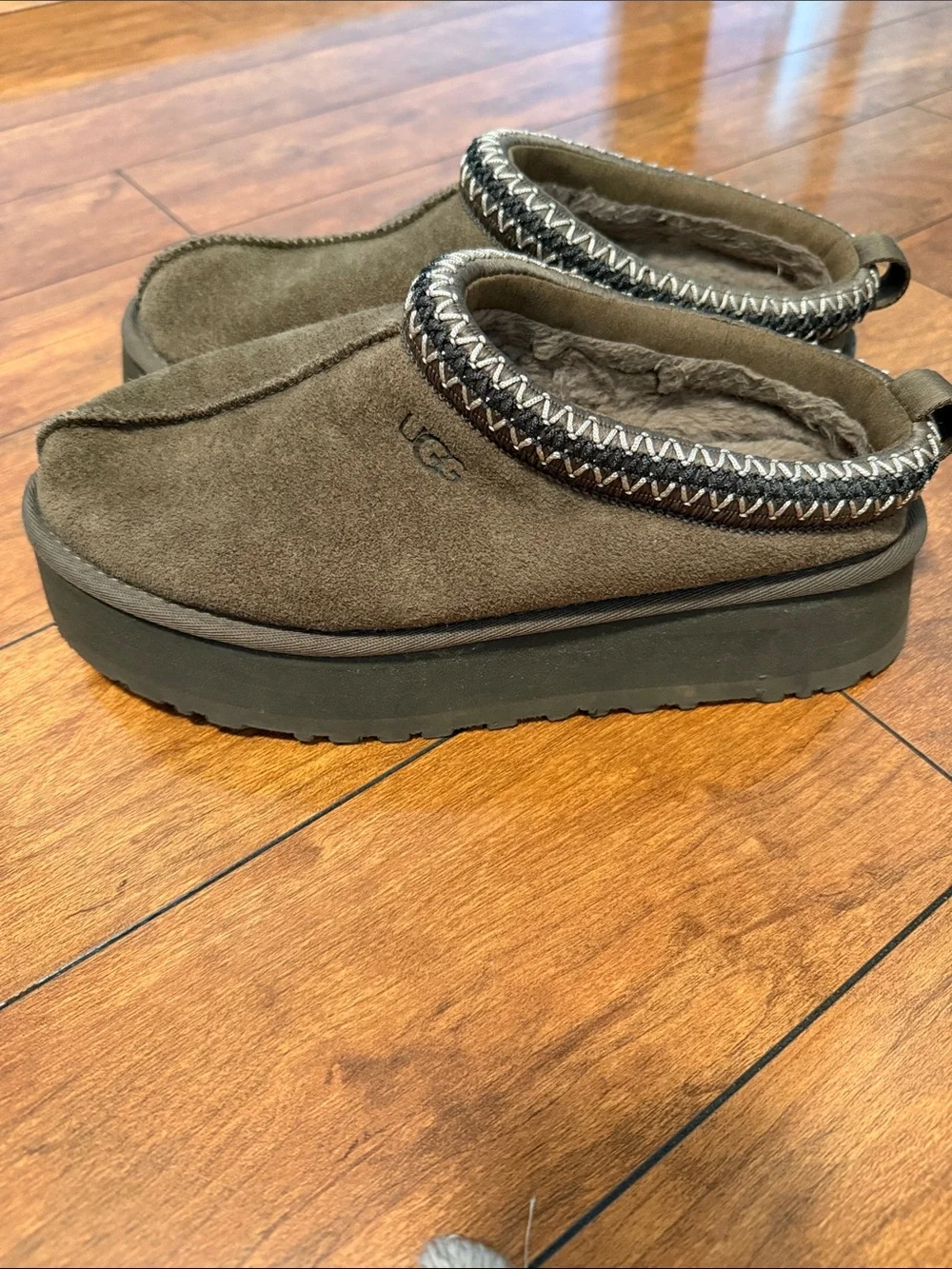 UGG Suede Platform Tasman shoes